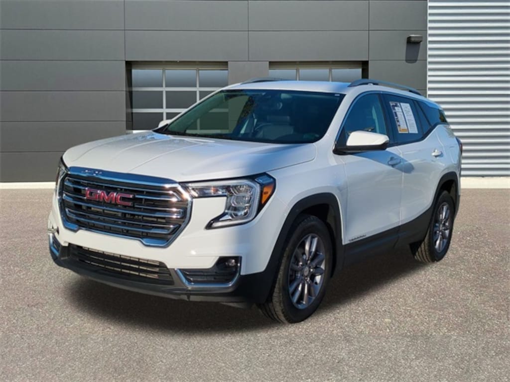 Used 2024 GMC Terrain SLT SUV