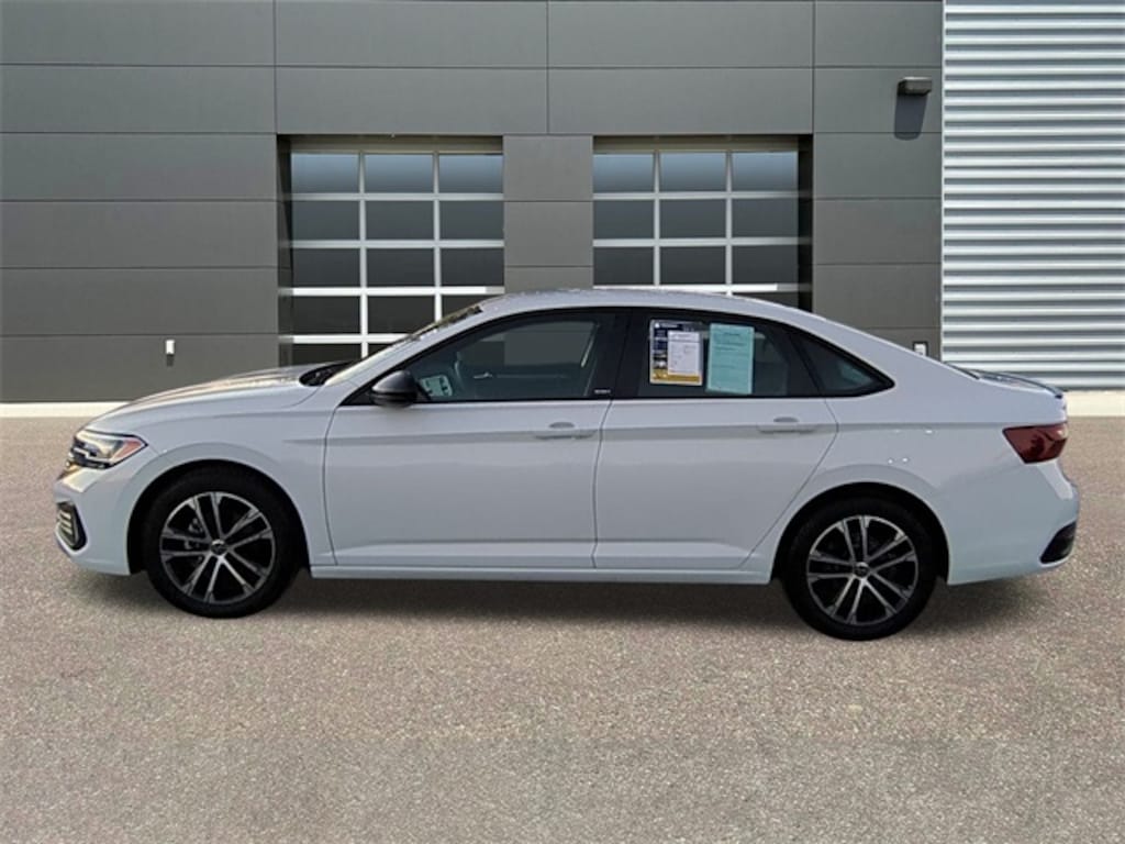 Used 2023 Volkswagen Jetta 1.5T Sport Sedan