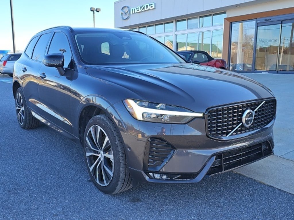 Used 2025 Volvo XC60 B5 Plus SUV