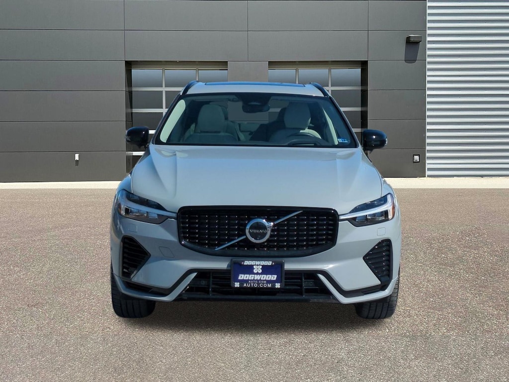 Certified 2025 Volvo XC60 plug-in hybrid T8 Ultra SUV