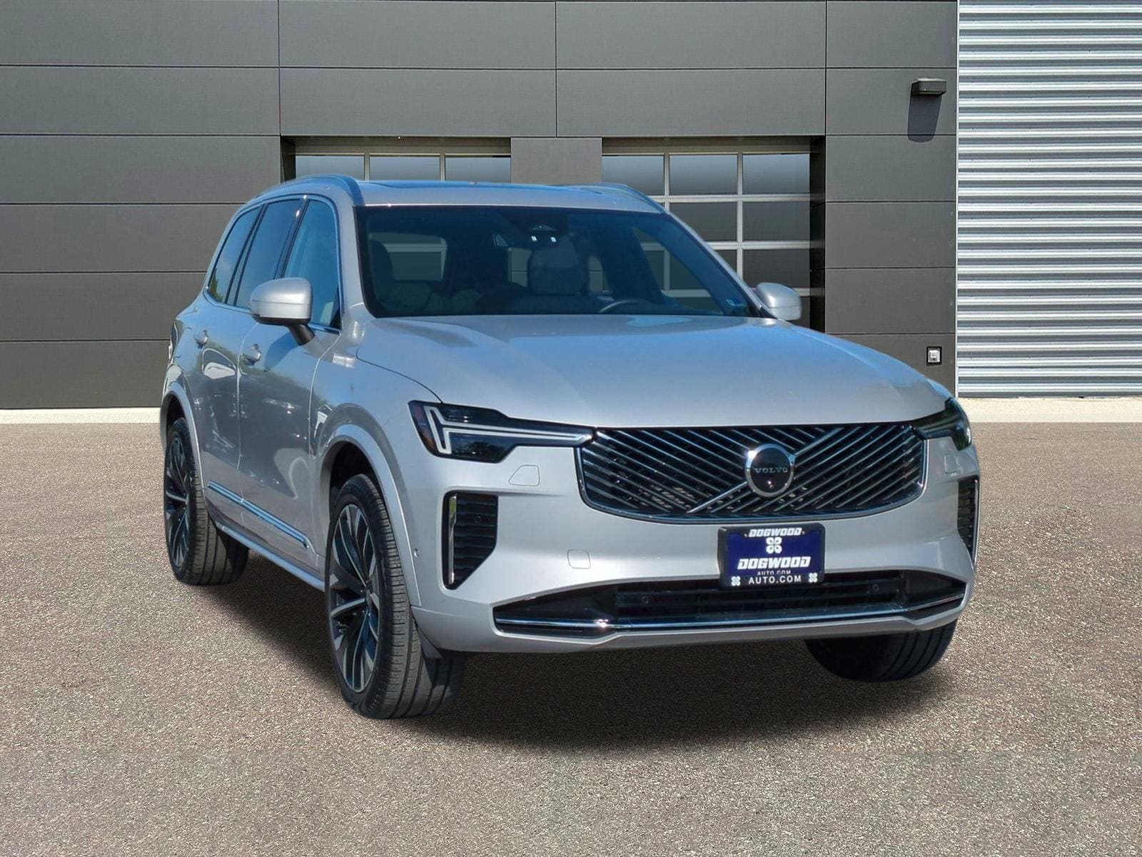 2025 Volvo XC90 B6 Plus Bright 7-Seater 4WD's photo