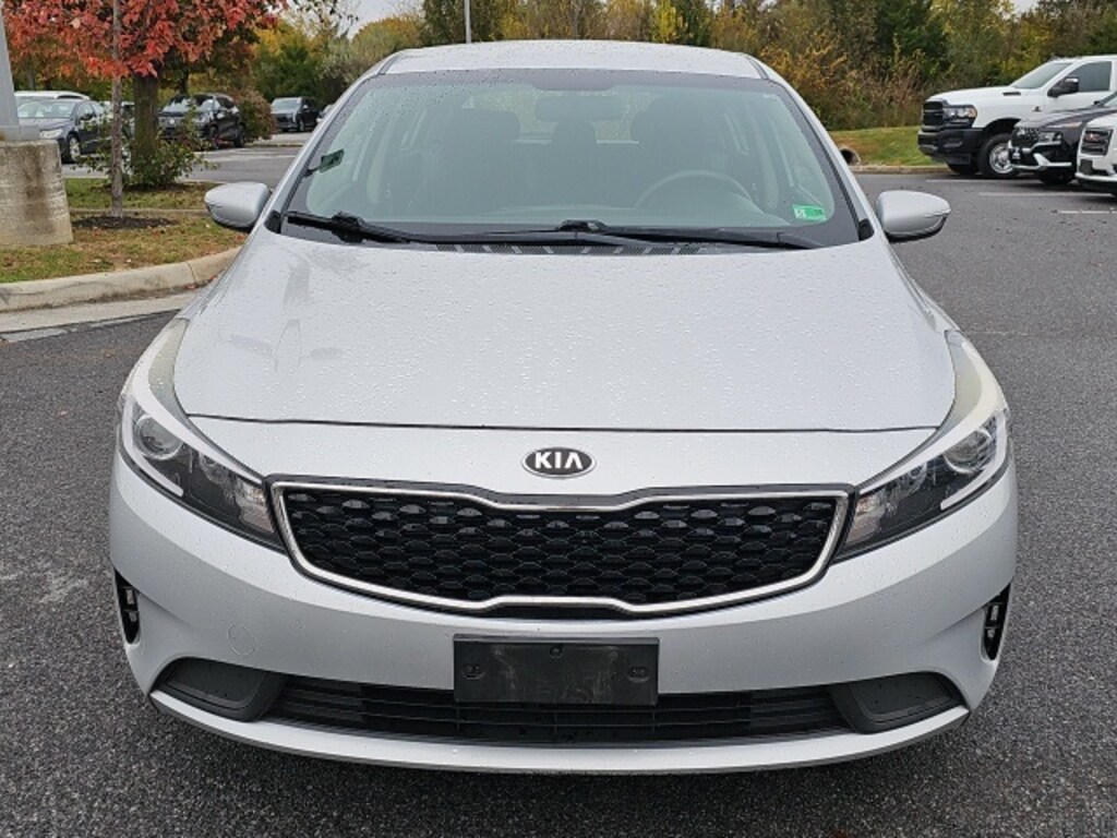 Used 2017 Kia Forte5 LX Hatchback