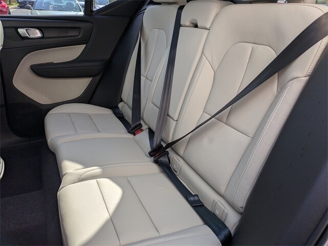 2026 Volvo XC40 Ultra - Photo 16