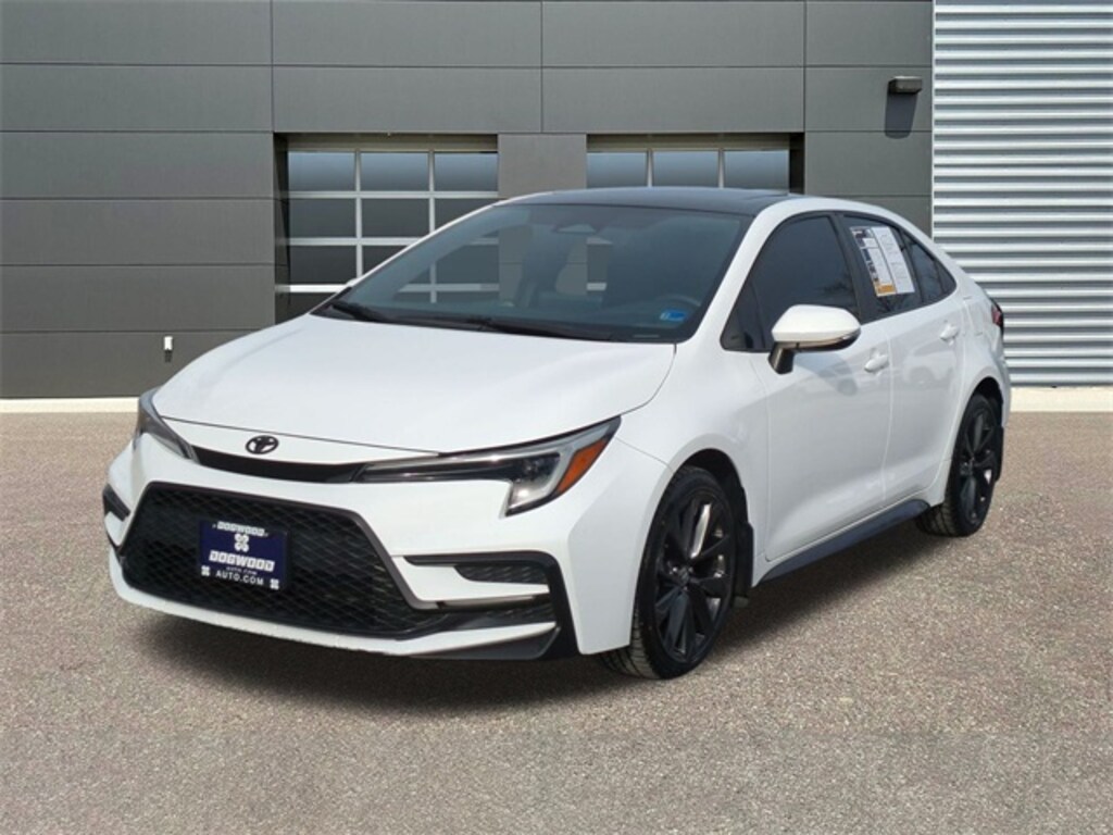 Used 2023 Toyota Corolla SE Sedan