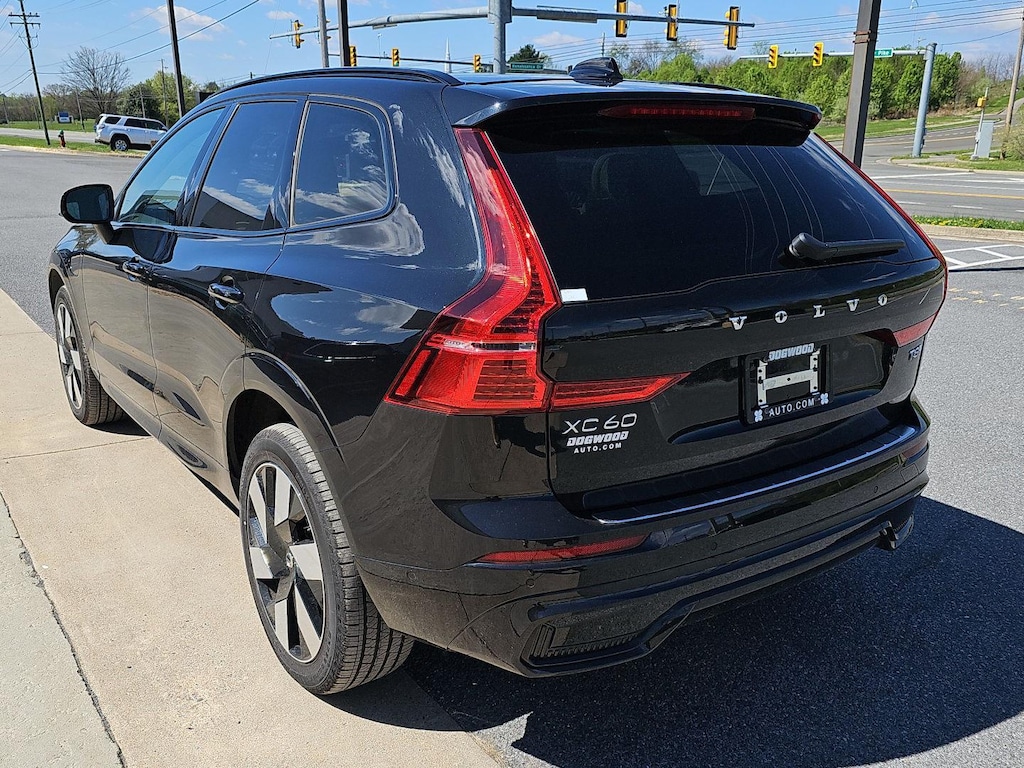 Certified 2025 Volvo XC60 plug-in hybrid T8 Plus SUV
