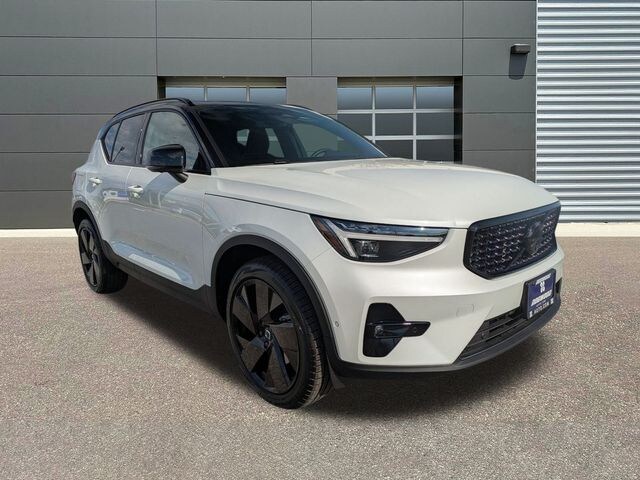 Featured New 2026 Volvo XC40 B5 Ultra Black Edition for Sale in Winchester, VA
