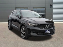 2026 Volvo XC40 B5 Plus AWD