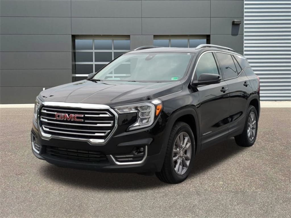 Used 2024 GMC Terrain SLT SUV