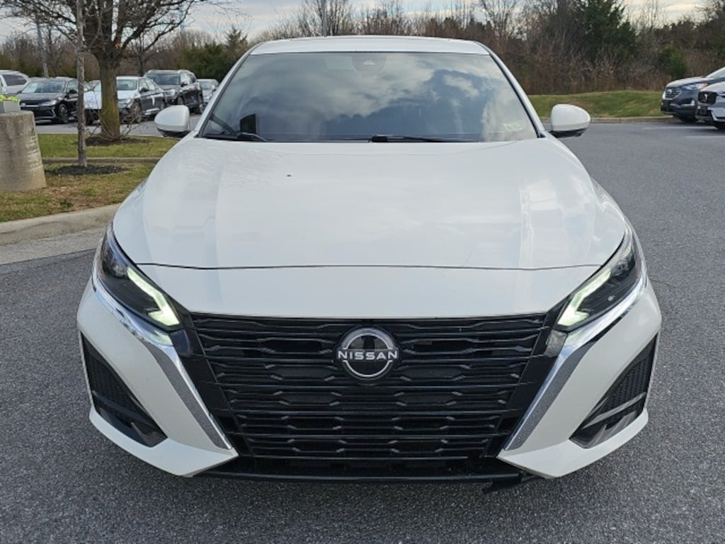 Used 2023 Nissan Altima 2.5 SL Sedan