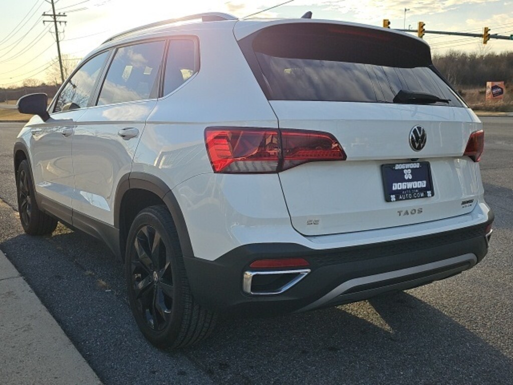 Used 2022 Volkswagen Taos 1.5T SE SUV