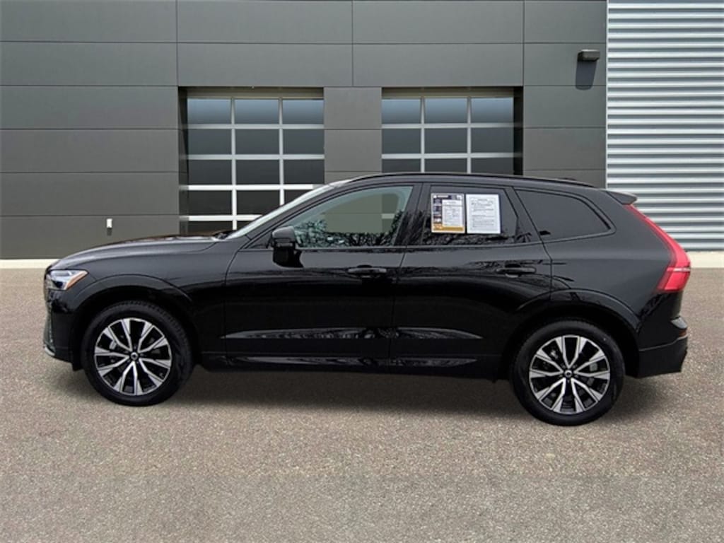 Certified 2025 Volvo XC60 B5 Core SUV