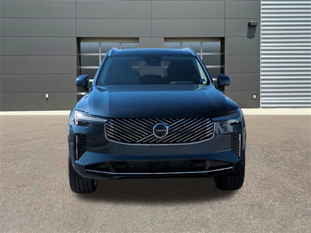 New 2026 Volvo XC90 B6 Plus 7-Seater SUV