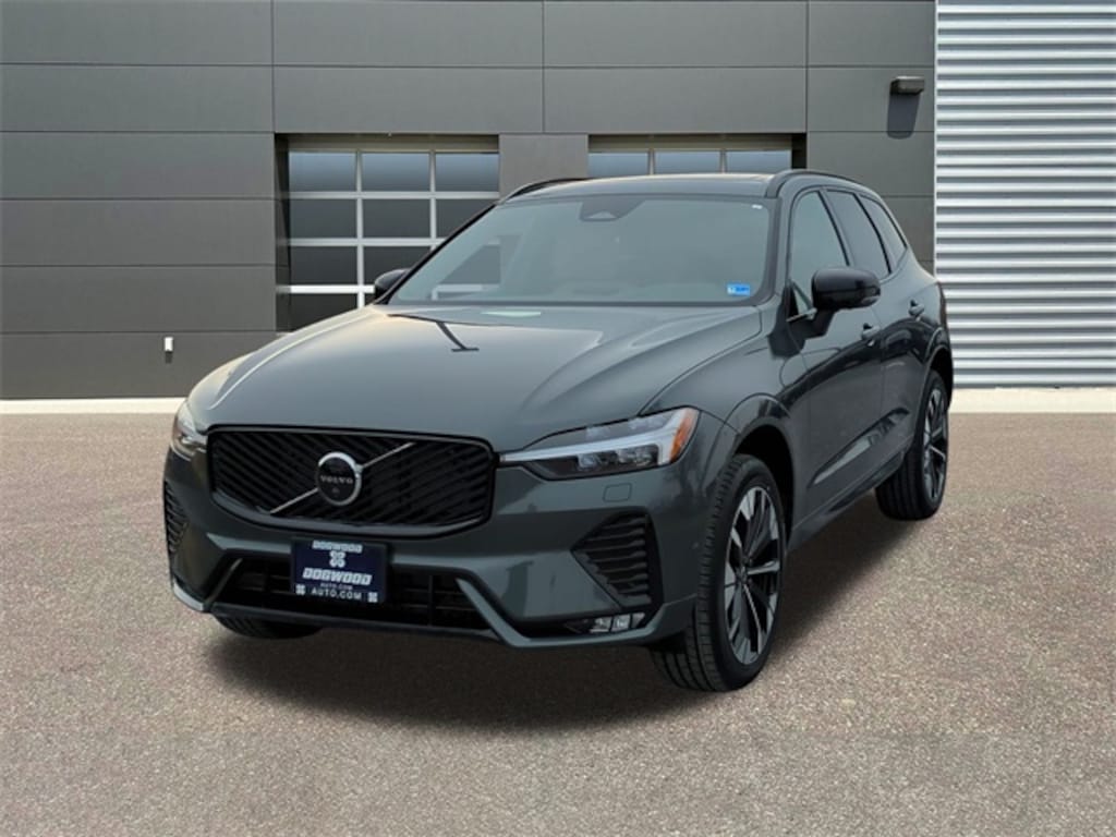 New 2026 Volvo XC60 B5 Plus SUV