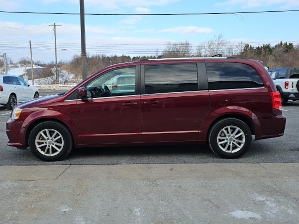Used 2018 Dodge Grand Caravan SXT Van Passenger Van