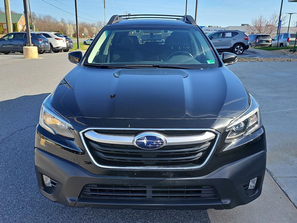 Used 2022 Subaru Outback Premium SUV