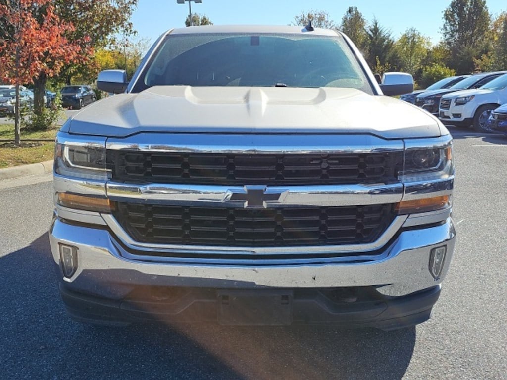 Used 2018 Chevrolet Silverado 1500 LT Truck Crew Cab