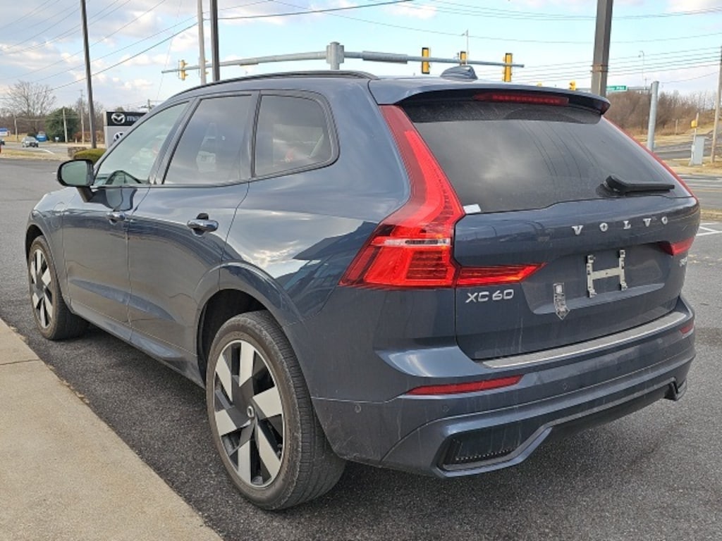 Certified 2025 Volvo XC60 plug-in hybrid T8 Plus SUV