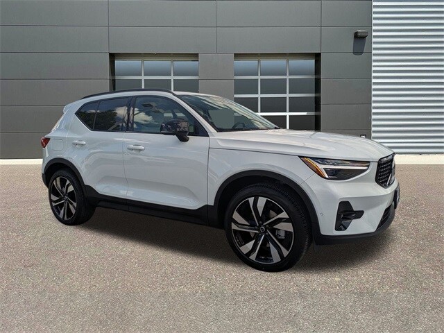 Featured New 2025 Volvo XC40 B5 Plus Dark Theme SUV for Sale in Winchester, VA Featured New 2025 Volvo XC40 B5 Plus Dark Theme SUV for Sale in Winchester, VA