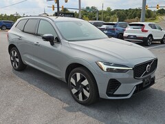 2025 Volvo XC60 plug-in hybrid T8 Plus SUV