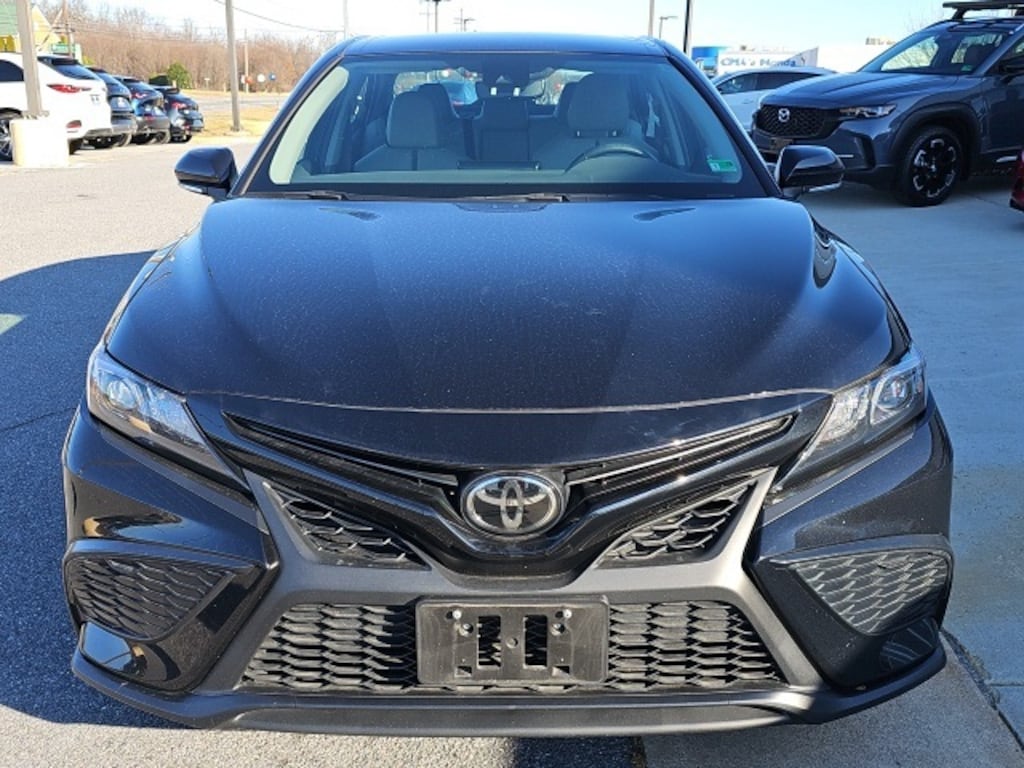 Used 2024 Toyota Camry SE Sedan