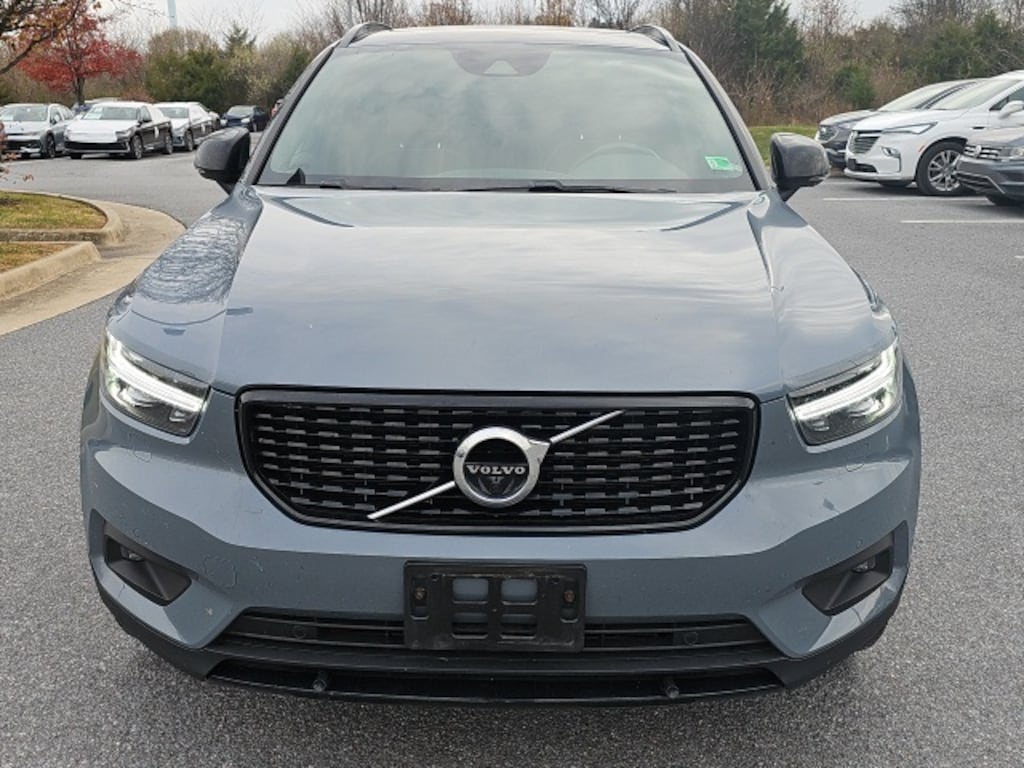 Used 2020 Volvo XC40 T5 R-Design SUV