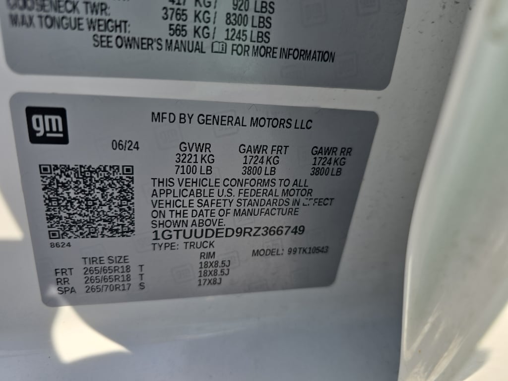 2024 GMC Sierra 1500 SLT - Photo 12