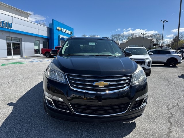 Used 2017 Chevrolet Traverse 1LT with VIN 1GNKVGKD4HJ335312 for sale in Paradise, PA