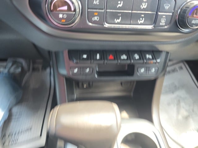 View 32