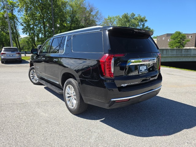 Used 2022 GMC Yukon XL SLT with VIN 1GKS2GKD3NR269158 for sale in Paradise, PA