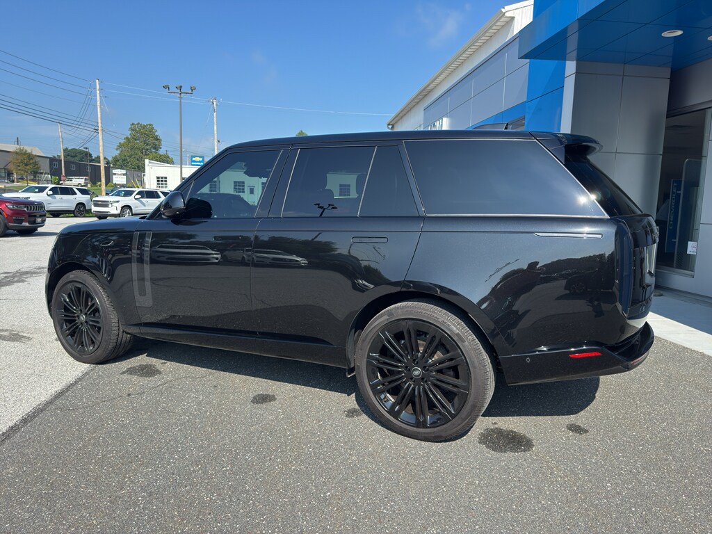 Used 2025 Land Rover Range Rover SE SUV