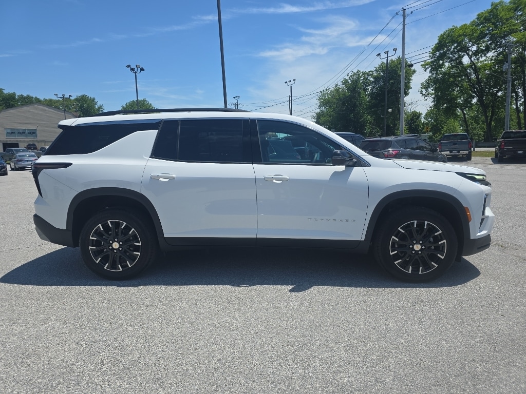 New 2026 Chevrolet Traverse LT SUV