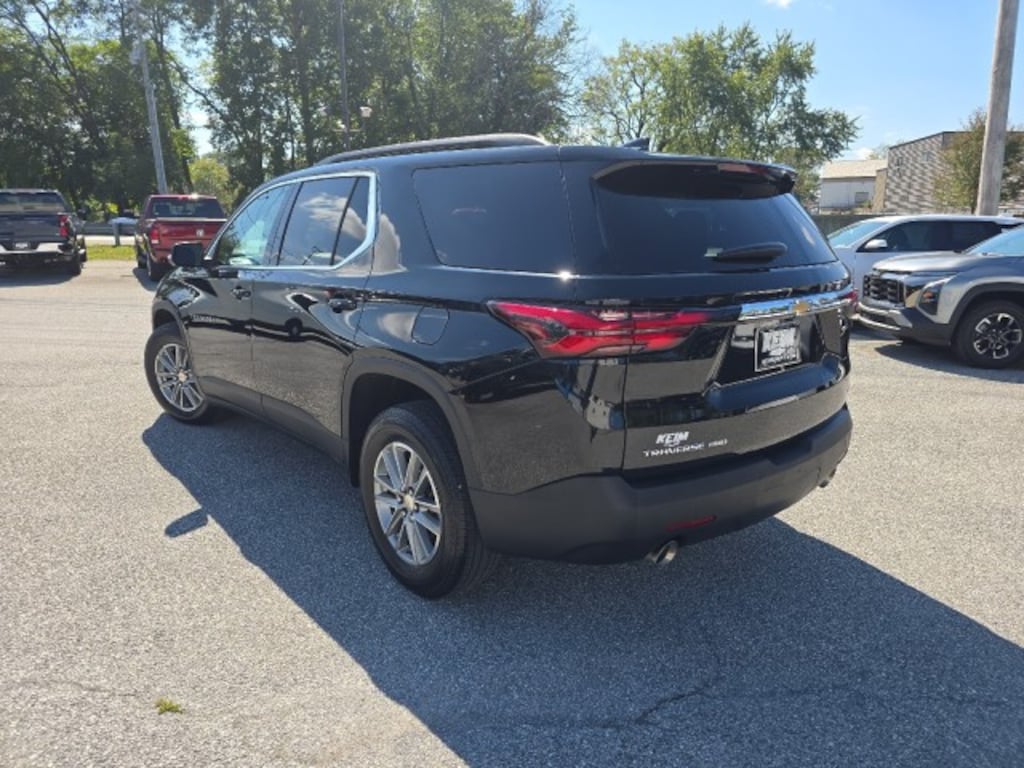 Used 2023 Chevrolet Traverse LT Leather SUV