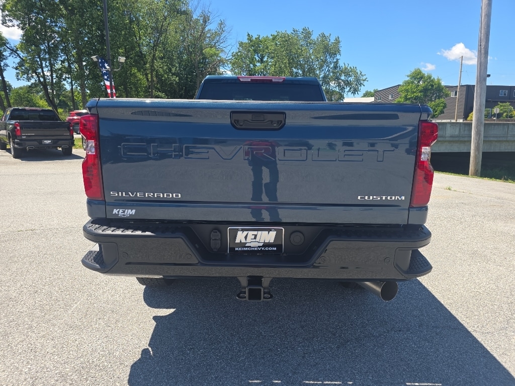 2026 Chevrolet Silverado 2500 HD Custom - Photo 6