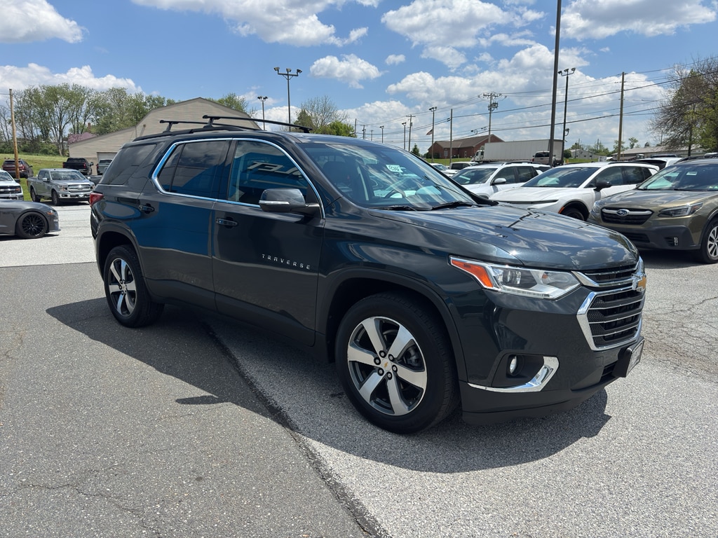 Used 2021 Chevrolet Traverse LT Leather SUV