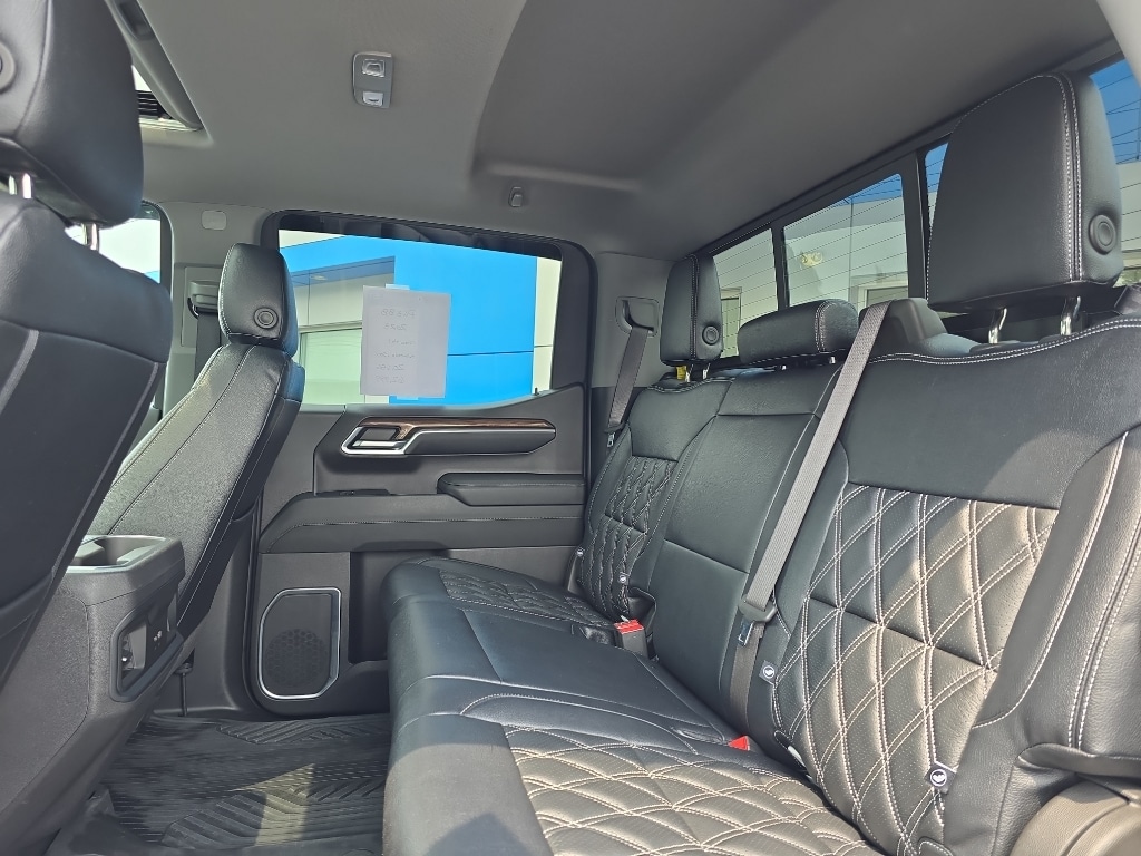 2023 Chevrolet Silverado 1500 RST - Photo 15