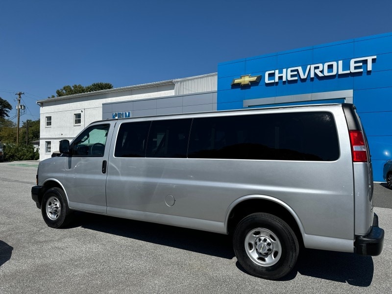 Used 2023 Chevrolet Express Passenger LS with VIN 1GAZGNFPXP1156516 for sale in Paradise, PA