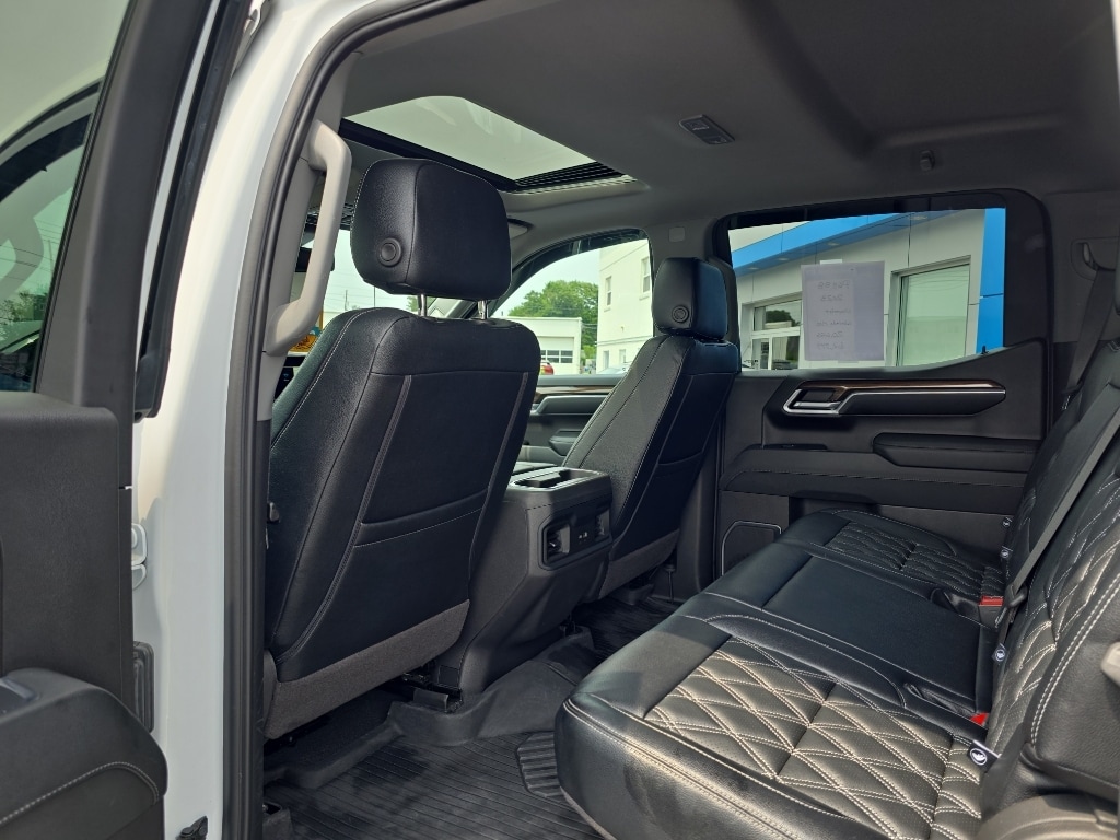 2023 Chevrolet Silverado 1500 RST - Photo 14