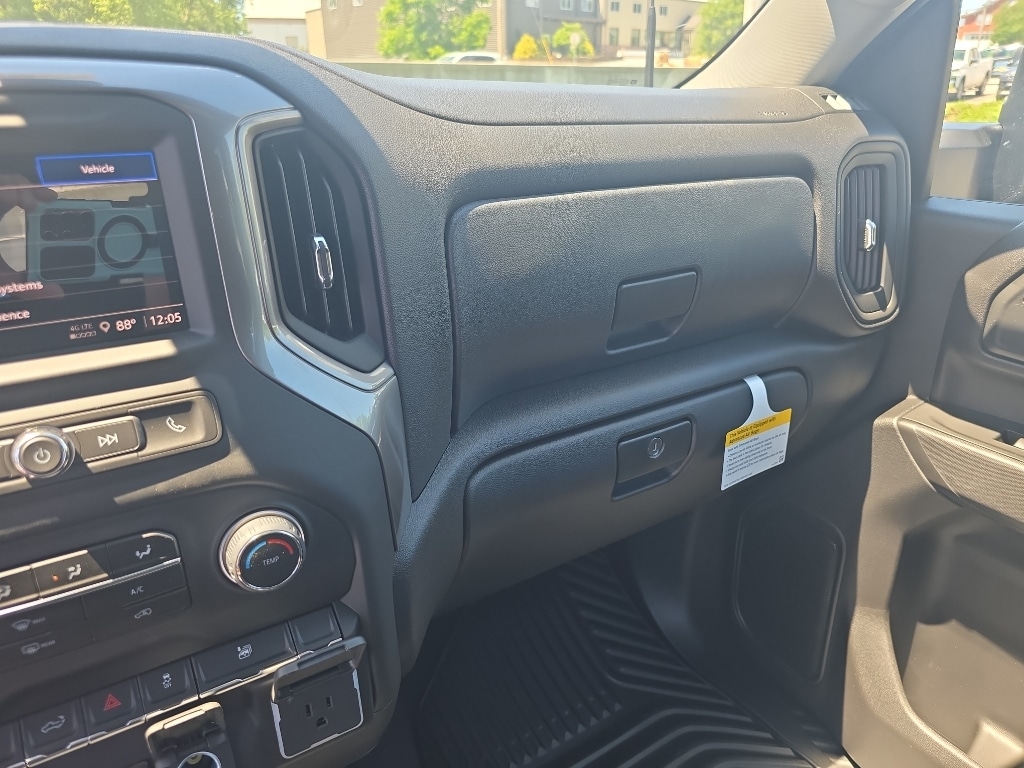 2026 Chevrolet Silverado 2500 HD Custom - Photo 31