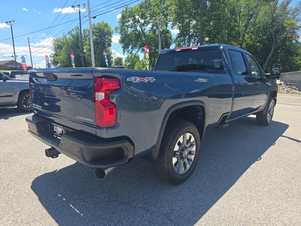 2026 Chevrolet Silverado 2500 HD Custom - Photo 5