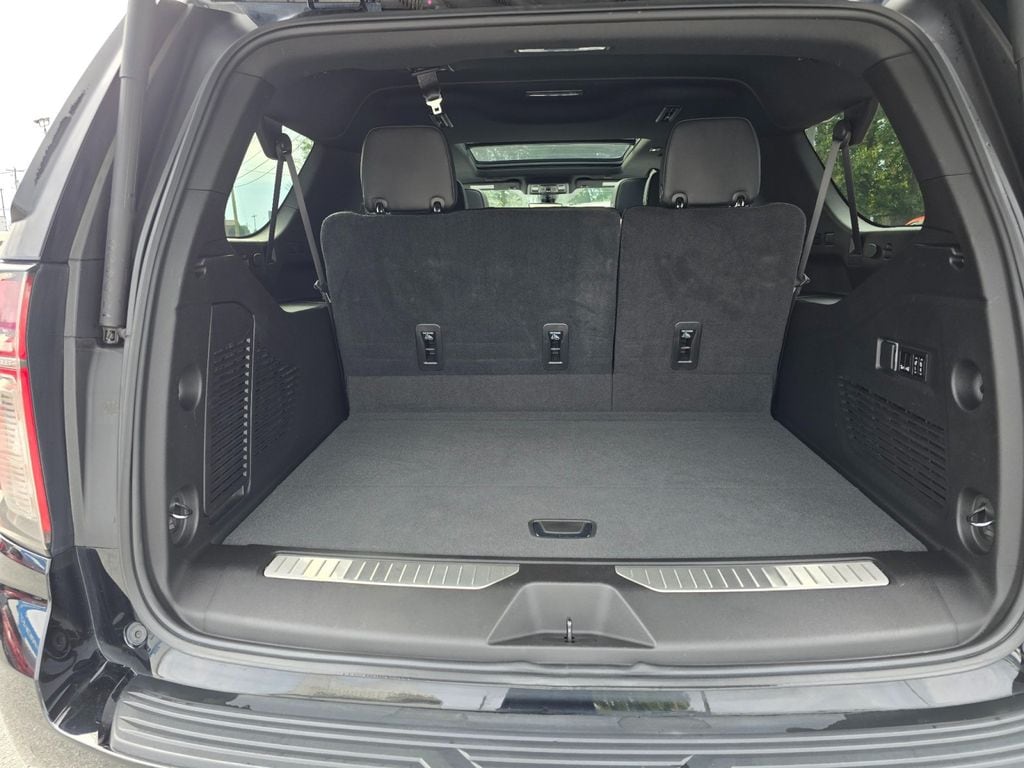 2021 Chevrolet Suburban High Country - Photo 11