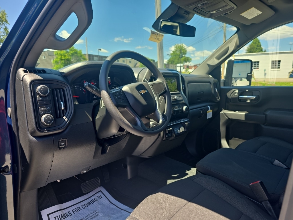 2026 Chevrolet Silverado 2500 HD Custom - Photo 9