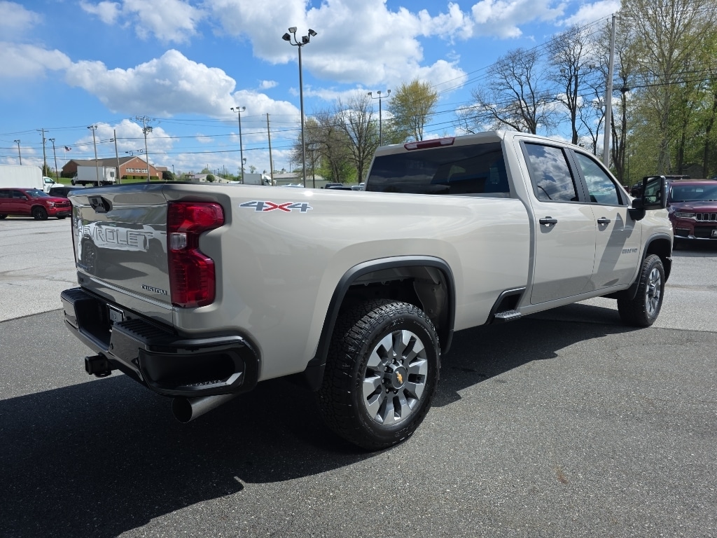 2026 Chevrolet Silverado 2500 HD Custom - Photo 5