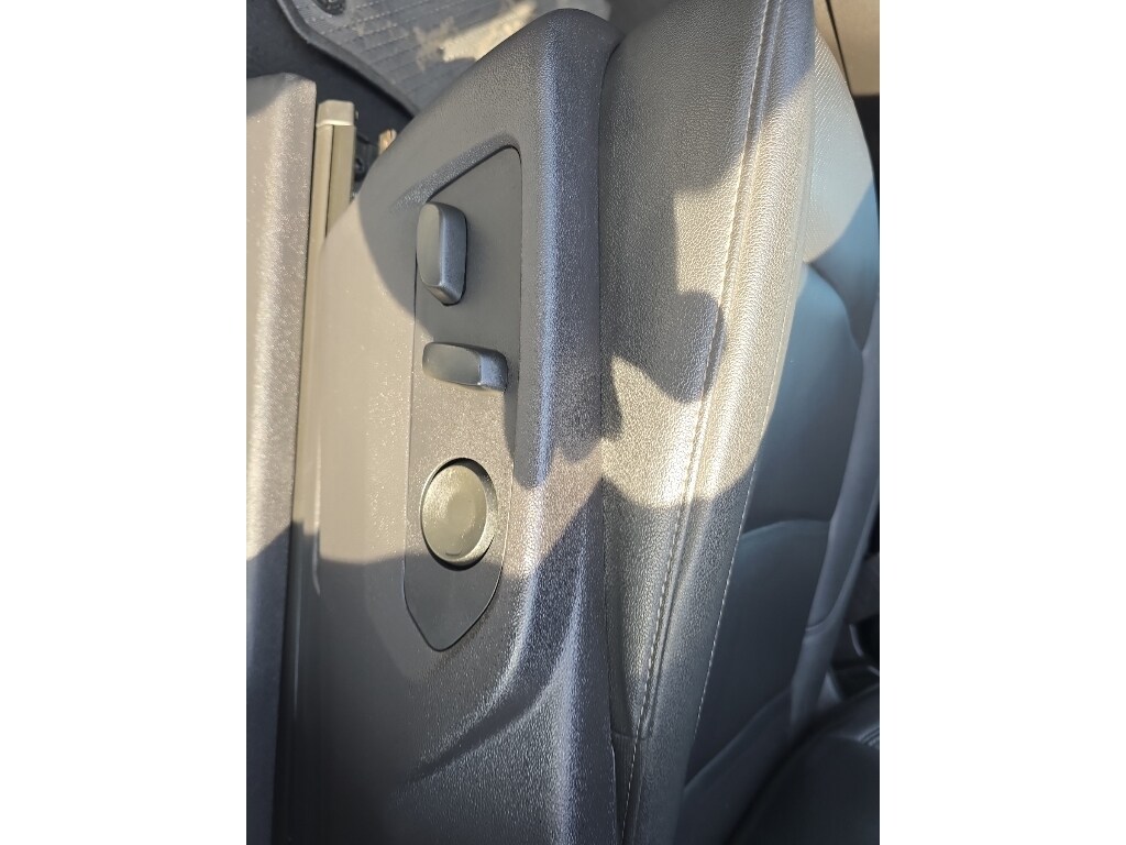 2024 GMC Sierra 1500 SLT - Photo 23