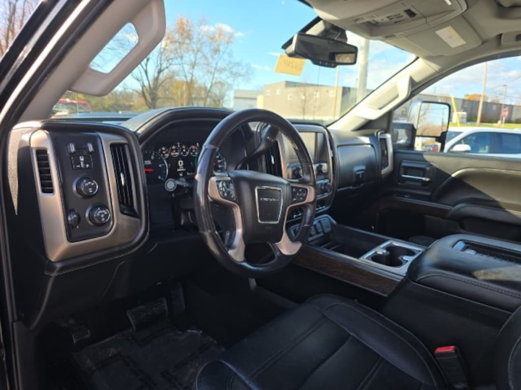Used 2018 GMC Sierra 2500 HD Denali Truck Crew Cab
