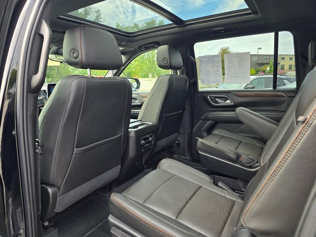 2021 Chevrolet Suburban High Country - Photo 16