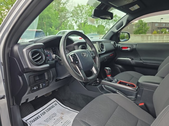 2019 Toyota Tacoma SR photo 3