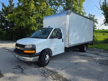 2025 Chevrolet Express Cutaway 3500 1WT Cutaway Van