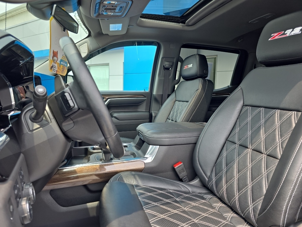 2023 Chevrolet Silverado 1500 RST - Photo 20