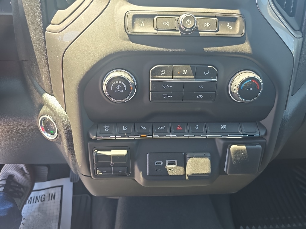 2026 Chevrolet Silverado 2500 HD Custom - Photo 29