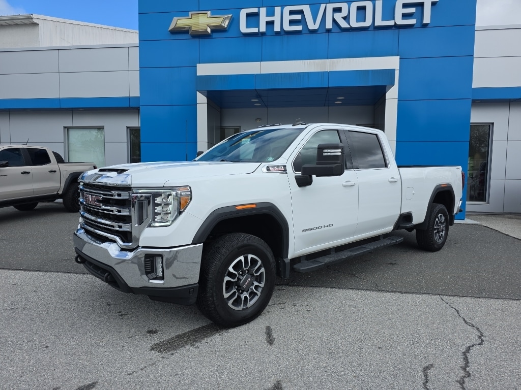 2021 GMC Sierra SLE 4WD Crew Cab Standard Box's photo